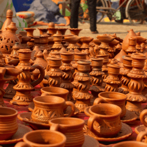 मिट्टी के बर्तन (Clay Utensils)